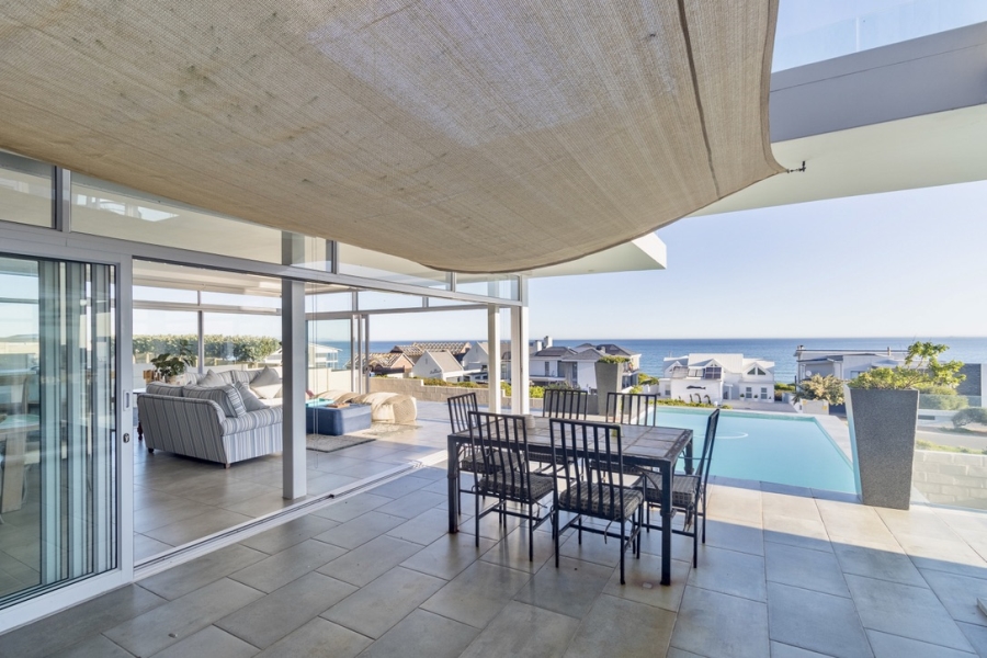 4 Bedroom Property for Sale in Yzerfontein Western Cape